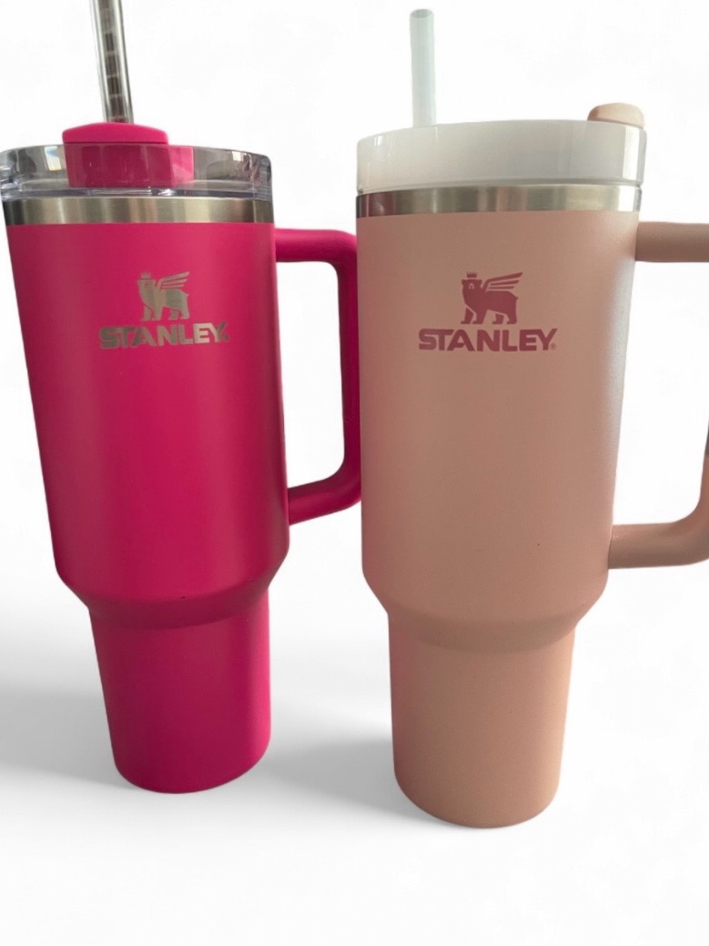 40oz limited-edition Stanley Quencher H2.0 Flow
State Tumbler Bundle
